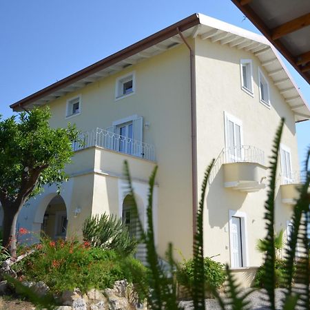 Casolare Country House Sperlonga Exterior foto