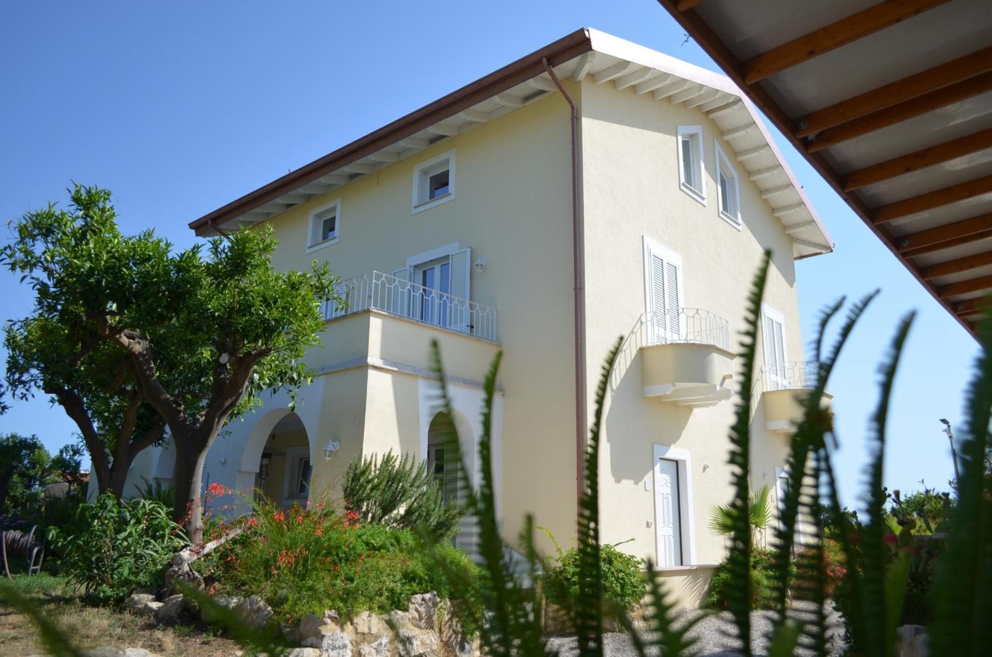 Casolare Country House Sperlonga Exterior foto